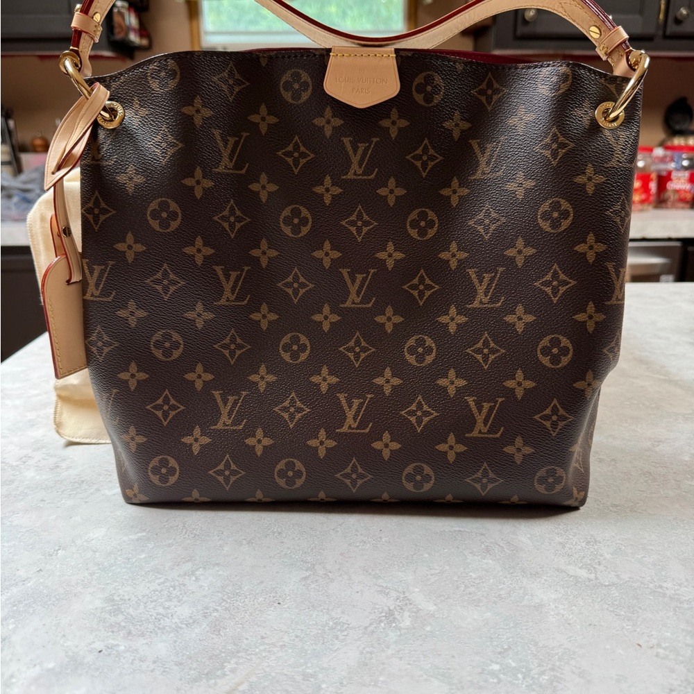 LV Graceful PM like new